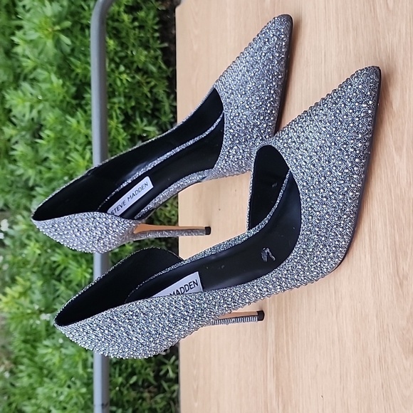 Steve Madden Proper Sequin Studded Gunmetal Silver Heel Size 9 NWOT - Picture 3 of 12